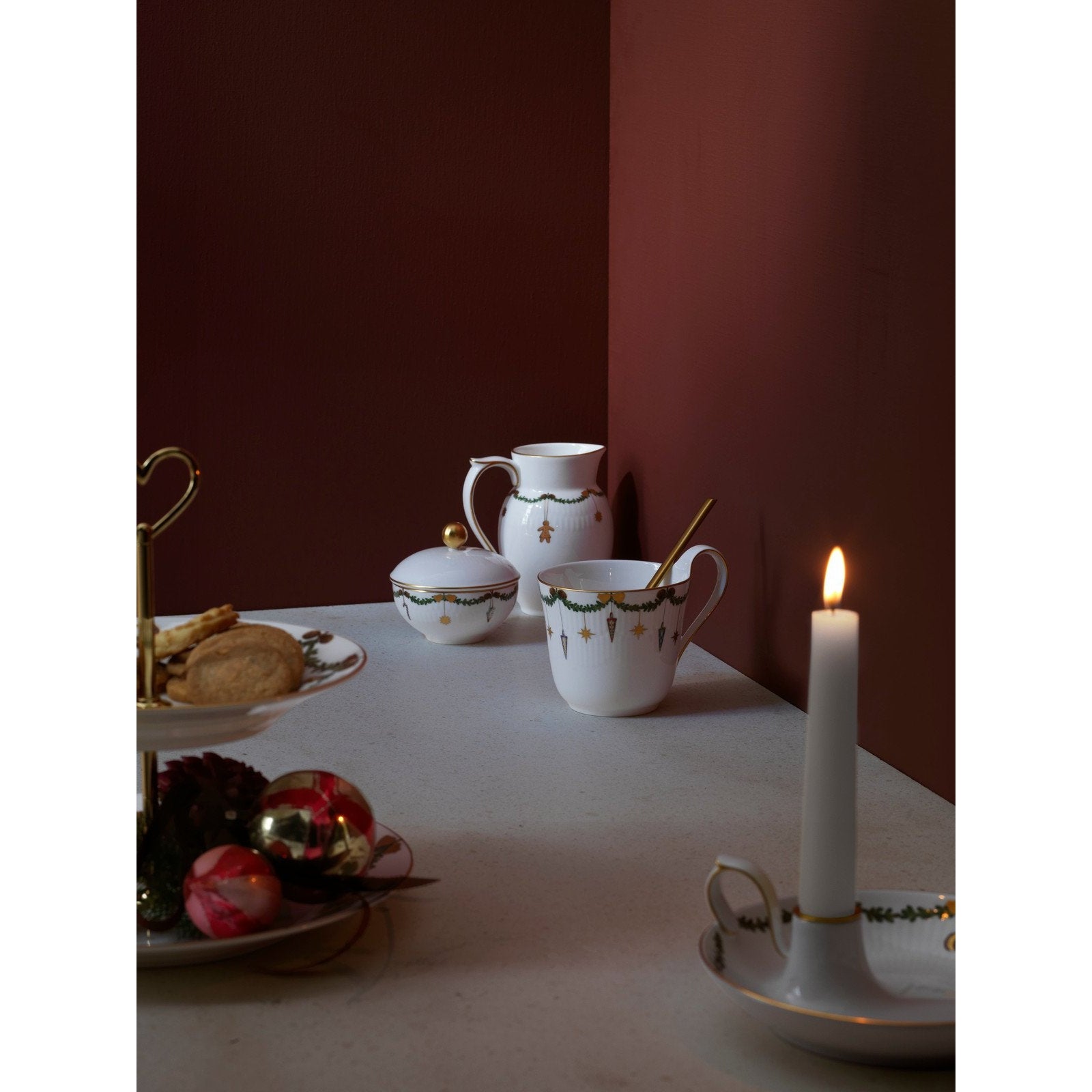 [product_category]-Royal Copenhagen Star Fluted Christmas Candle Holder, 17,5cm-Royal Copenhagen-5705140730668-1024778-ROY-5