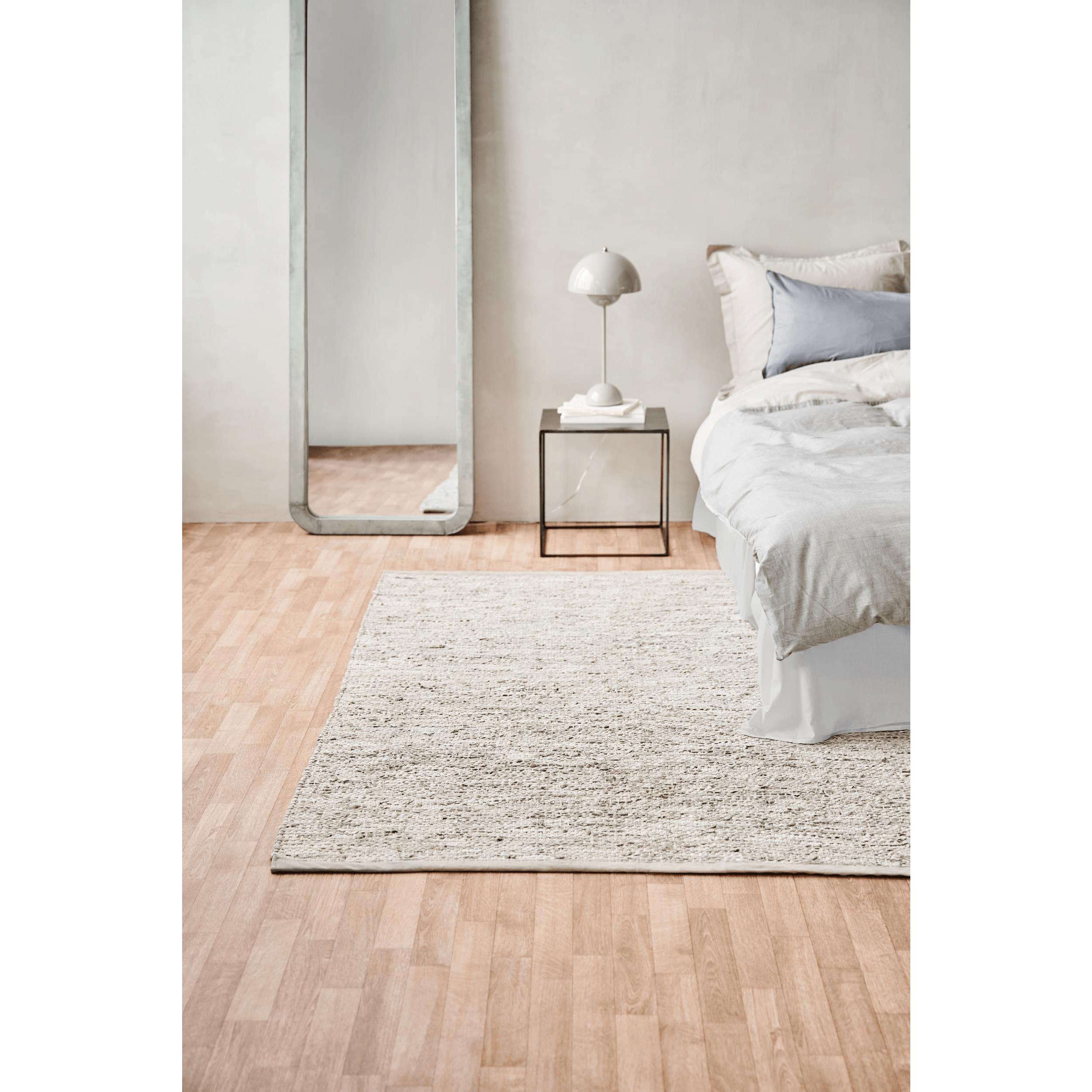 Rug Solid Lædertæppet beige, 65 x 135 cm