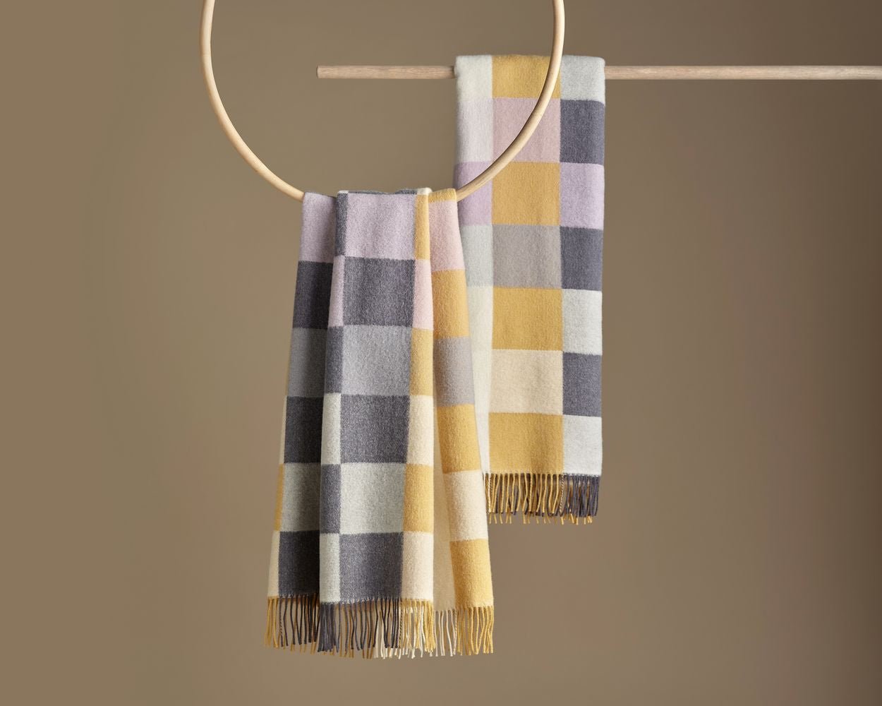 [product_category]-Silkeborg Uldspinderi Caracas Plaid 130x200 Cm, Umber-Silkeborg Uldspinderi-5710390033339-00-1506-0365-SIL-3