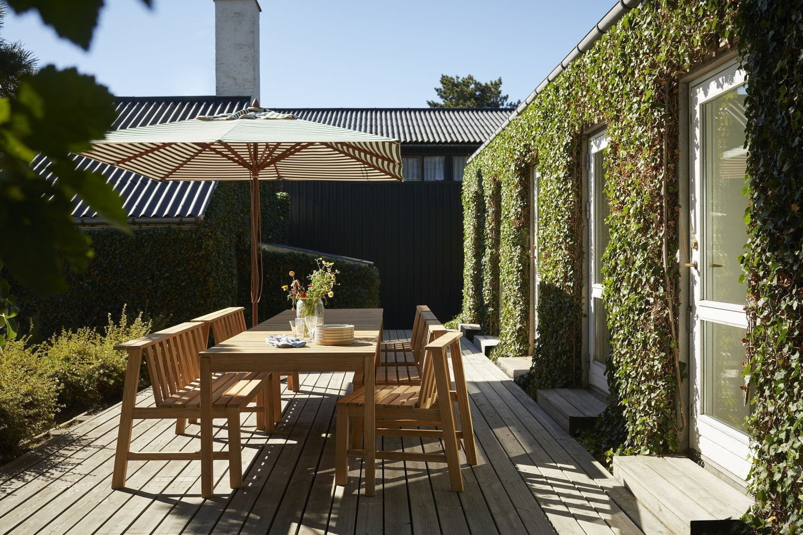 [product_category]-Skagerak Messina Parasol 300x300 Cm, Light Apricot/Dark Green Stripe-Skagerak-5706420112785-1910122-SKA-4