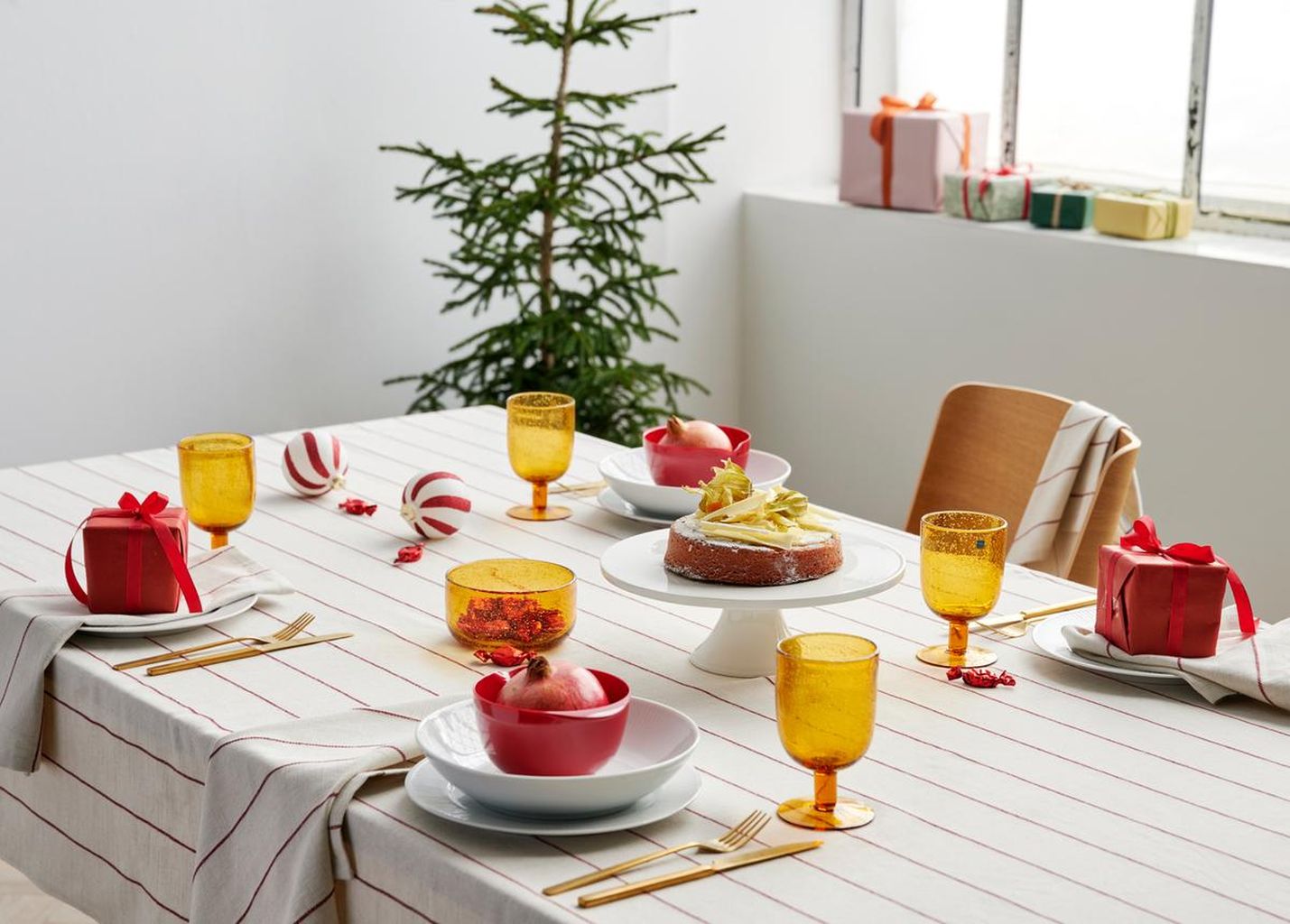 [product_category]-Södahl Dew 140x320 Line, Off White/Red-Södahl-5722000268338-26833-SÖD-5