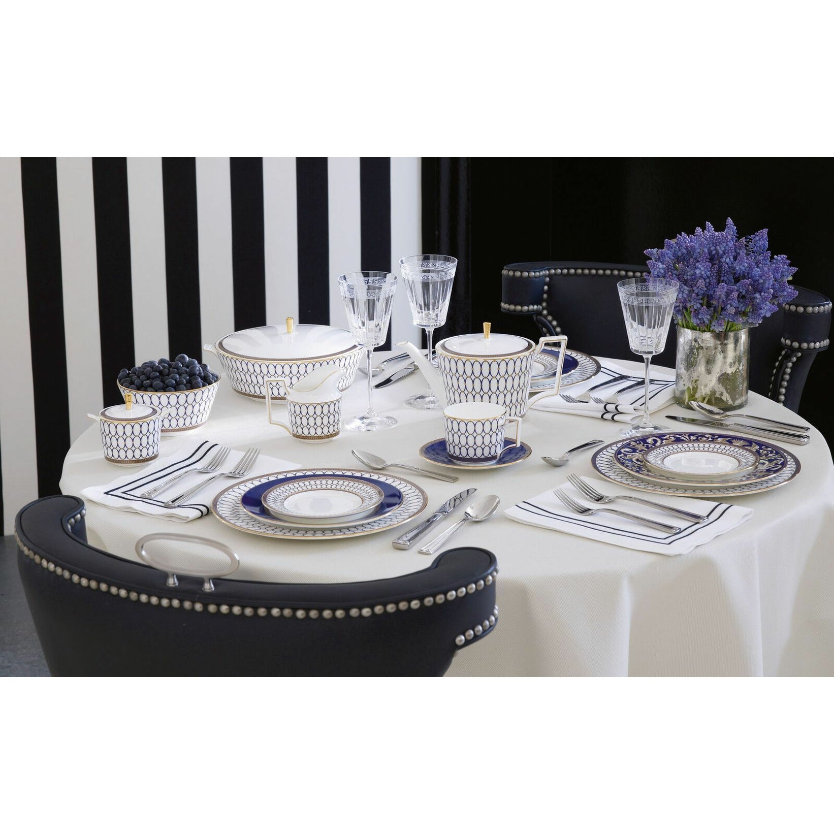 [product_category]-Wedgwood Renaissance Gold Plate 27 Cm, White/Blue-Wedgwood-91574129648-5C102101004-WED-3