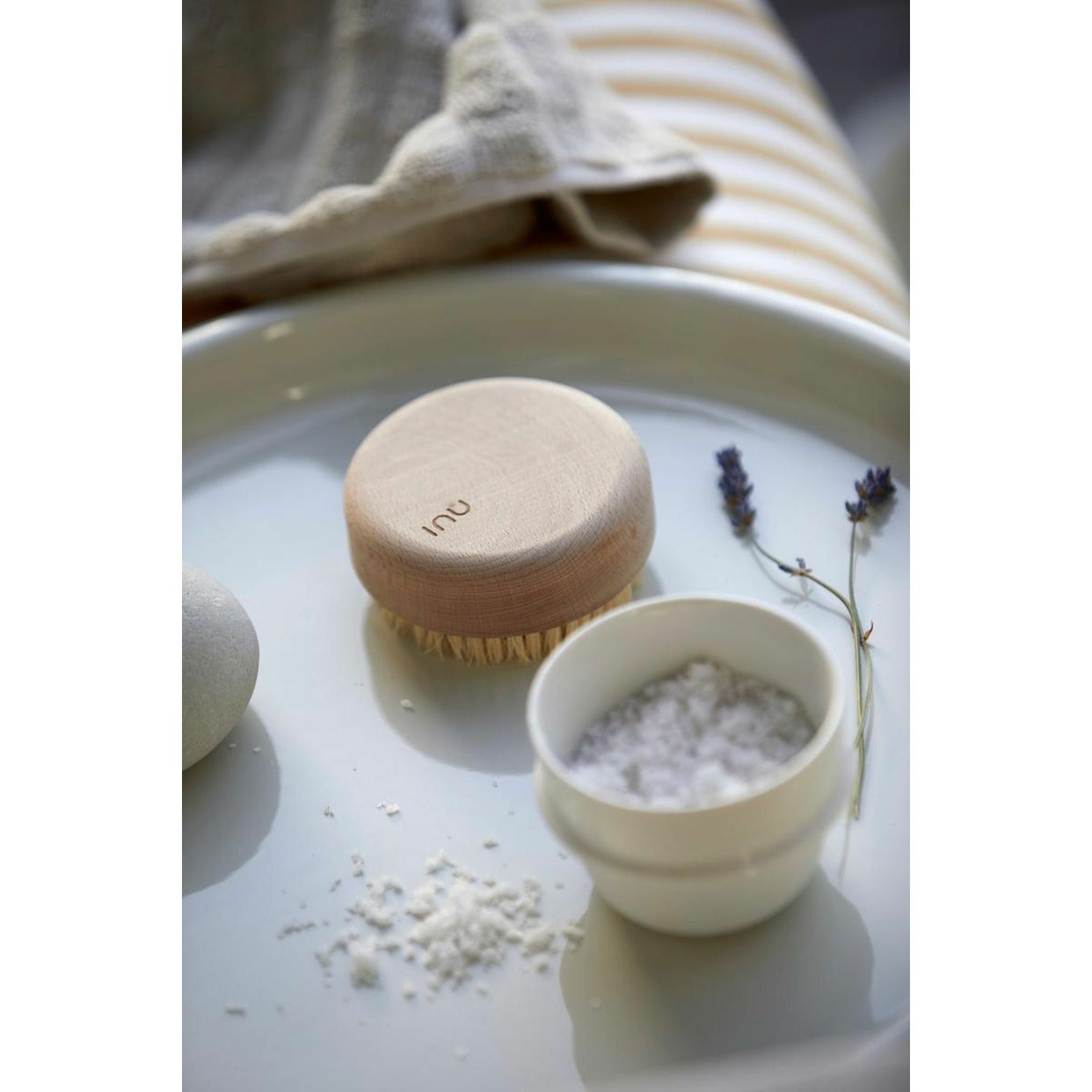 [product_category]-Zone Denmark Inu Bath Brush, ø 8,6 Cm-Zone Denmark-5722000109976-10997-ZON-4