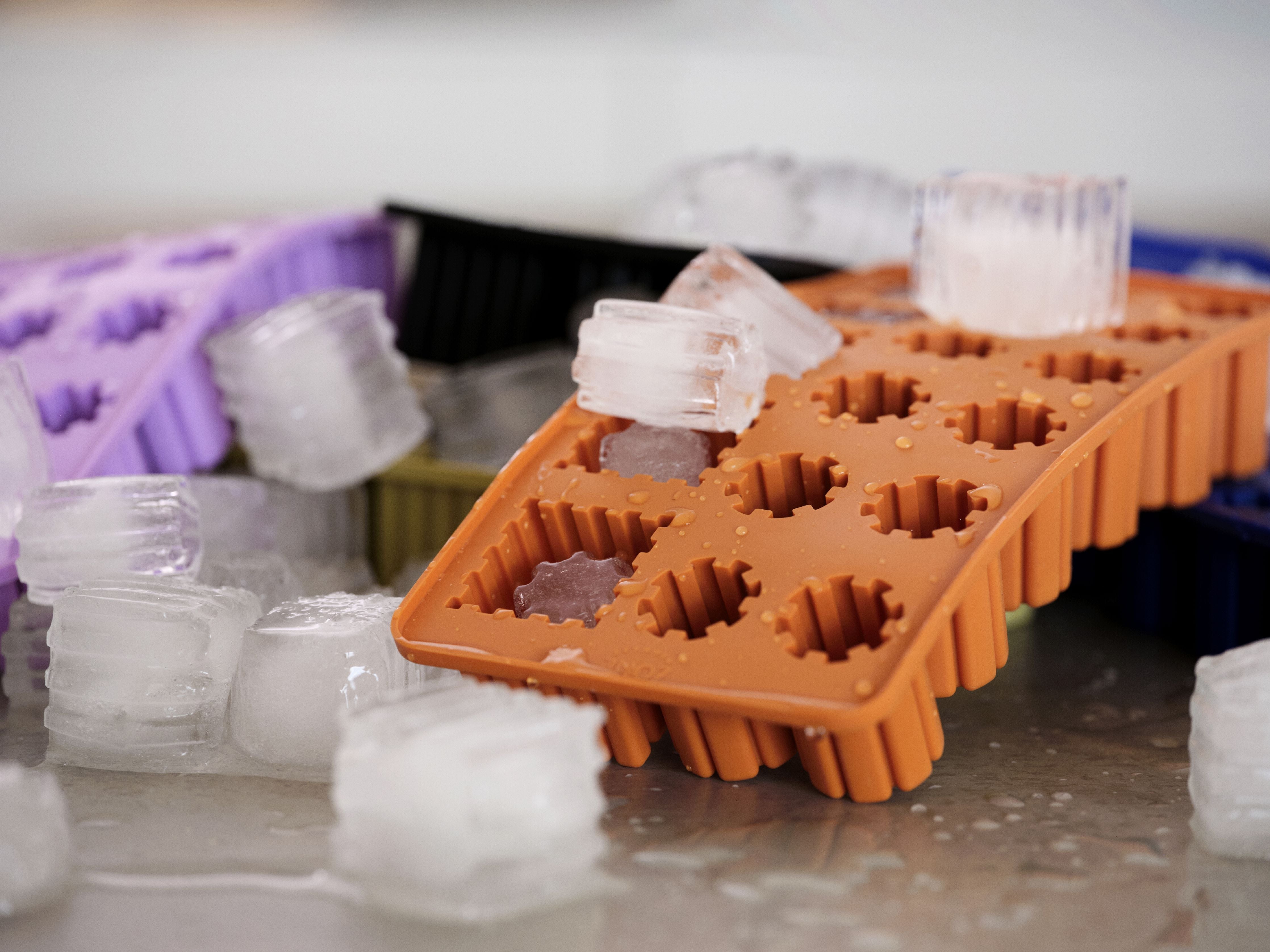 [product_category]-Zone Denmark Singles Ice Cube Tray, Black-Zone Denmark-5722000317647-31764-ZON-4