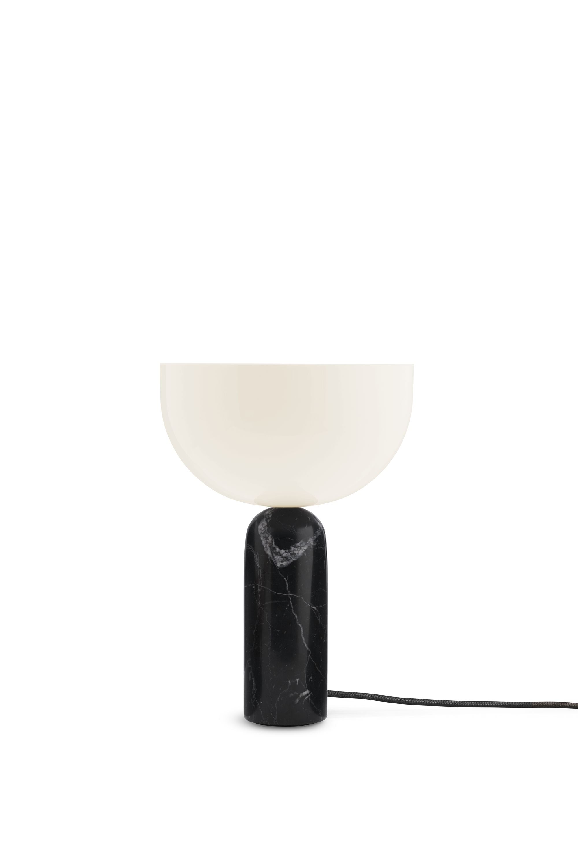 New Works Kizu Table Lamp Small Marble, Black