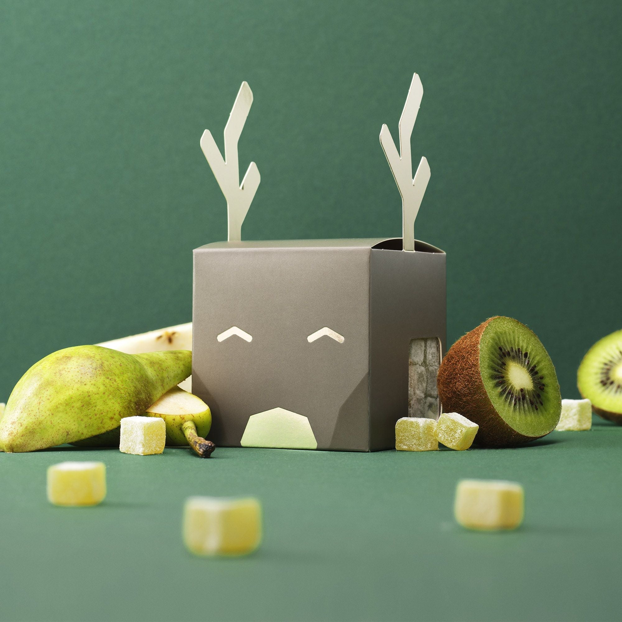 Wally And Whiz Rensdyr Grå 1 Small Cube Pear W Kiwi 140g