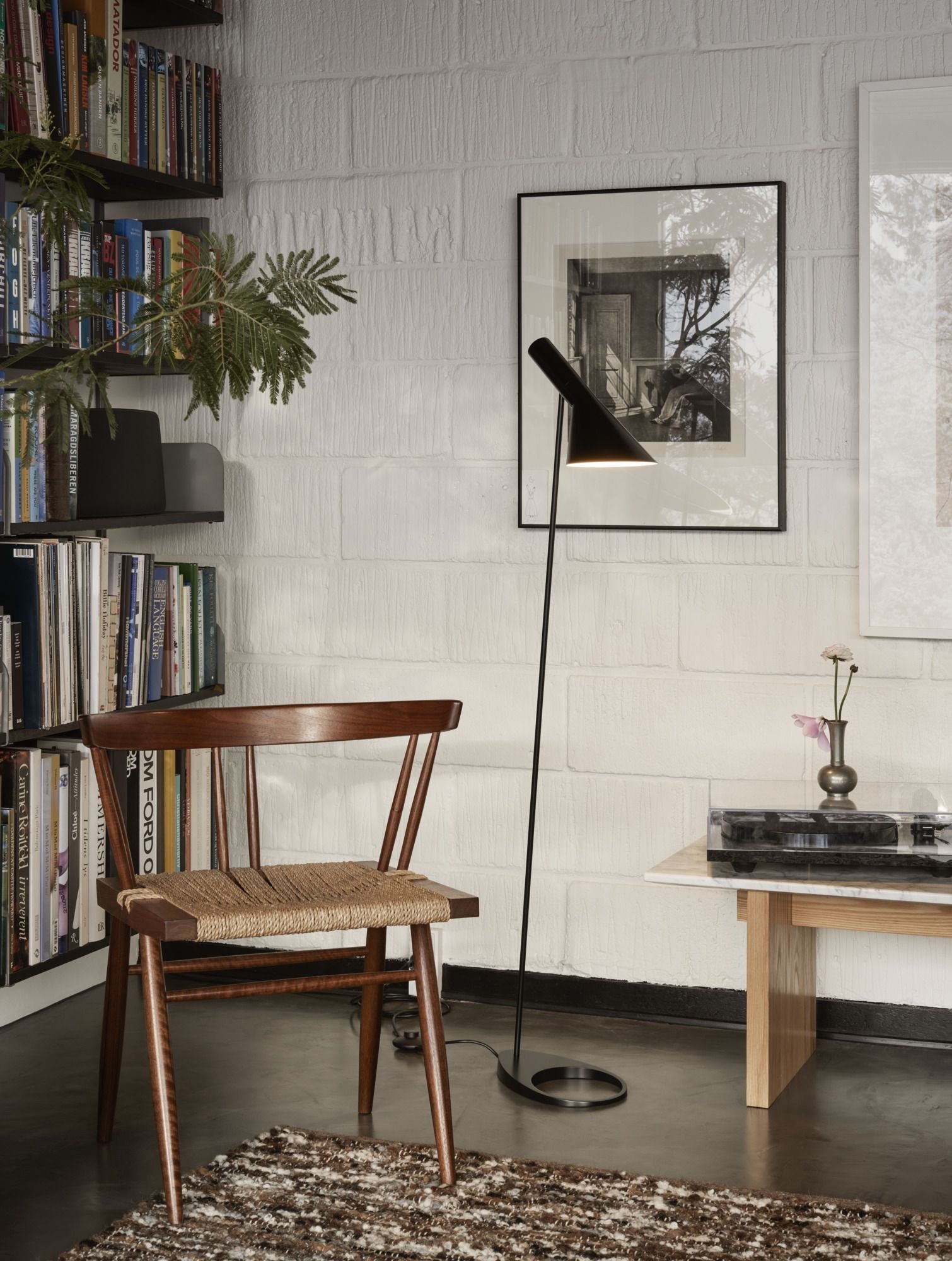 Louis Poulsen Aj Floor Lamp V3, White
